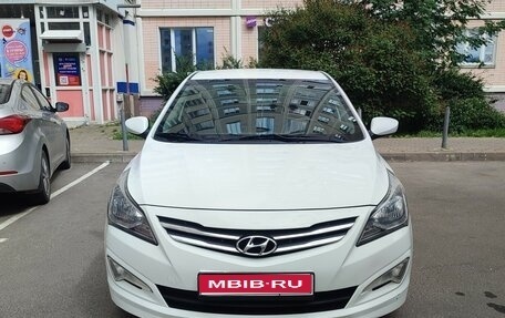 Hyundai Solaris II рестайлинг, 2016 год, 970 000 рублей, 1 фотография