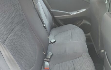 Hyundai Solaris II рестайлинг, 2016 год, 970 000 рублей, 5 фотография