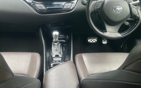 Toyota C-HR I рестайлинг, 2018 год, 2 100 000 рублей, 2 фотография