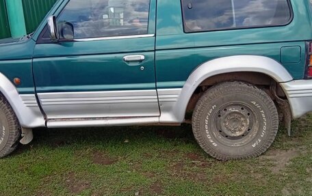 Mitsubishi Pajero III рестайлинг, 1994 год, 350 000 рублей, 1 фотография