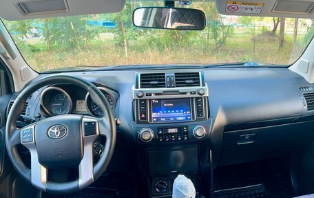 Toyota Land Cruiser Prado 150 рестайлинг 2, 2016 год, 4 250 000 рублей, 5 фотография