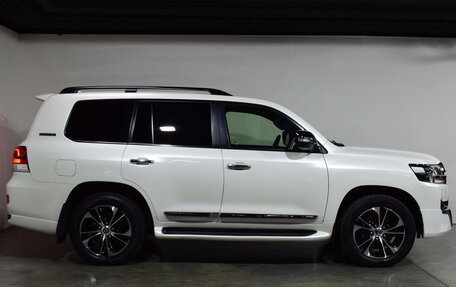 Toyota Land Cruiser 200, 2020 год, 9 887 000 рублей, 7 фотография