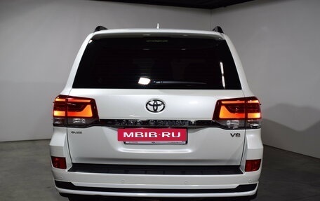 Toyota Land Cruiser 200, 2020 год, 9 887 000 рублей, 12 фотография