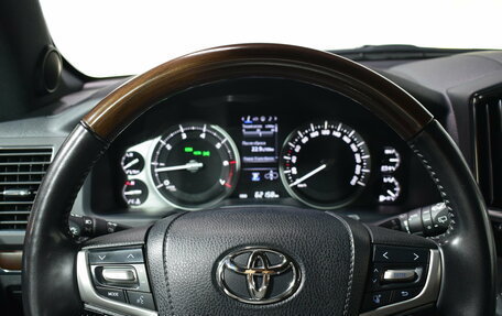 Toyota Land Cruiser 200, 2020 год, 9 887 000 рублей, 28 фотография