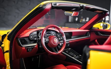 Porsche 911, 2021 год, 15 900 000 рублей, 13 фотография