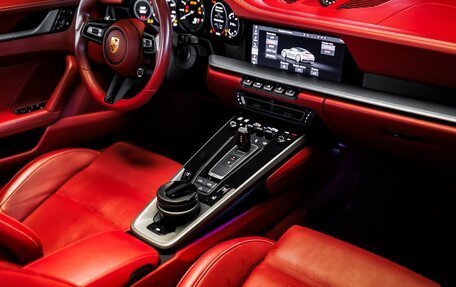Porsche 911, 2021 год, 15 900 000 рублей, 22 фотография