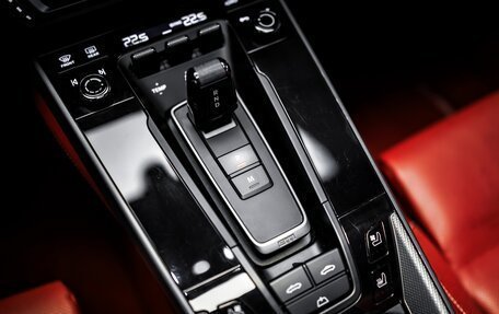 Porsche 911, 2021 год, 15 900 000 рублей, 24 фотография
