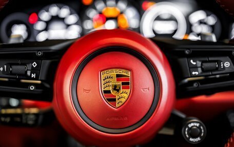 Porsche 911, 2021 год, 15 900 000 рублей, 31 фотография