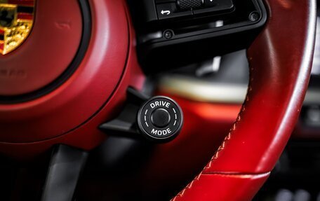 Porsche 911, 2021 год, 15 900 000 рублей, 33 фотография