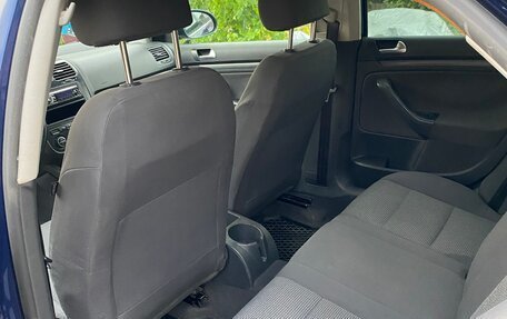 Volkswagen Jetta VI, 2006 год, 380 000 рублей, 3 фотография