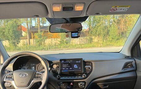 Hyundai Solaris II рестайлинг, 2021 год, 1 700 000 рублей, 3 фотография