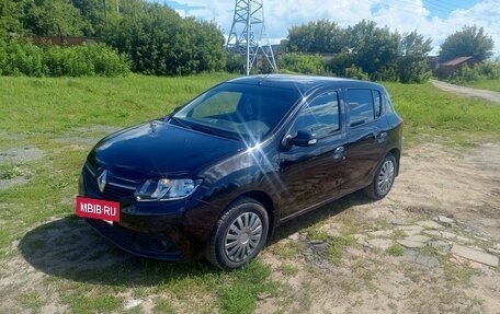 Renault Sandero II рестайлинг, 2016 год, 690 000 рублей, 2 фотография