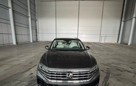 Volkswagen Touareg III, 2025 год, 13 000 000 рублей, 2 фотография