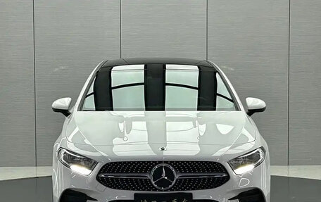 Mercedes-Benz A-Класс, 2023 год, 1 610 000 рублей, 3 фотография