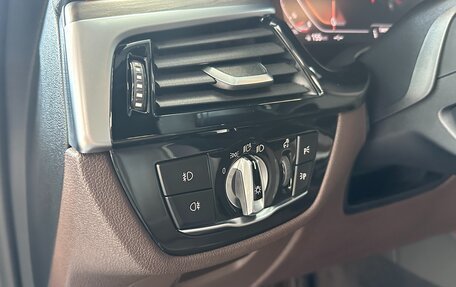 BMW 5 серия, 2020 год, 3 990 000 рублей, 13 фотография