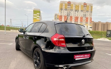 BMW 1 серия, 2011 год, 800 000 рублей, 6 фотография