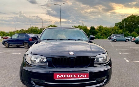 BMW 1 серия, 2011 год, 800 000 рублей, 4 фотография
