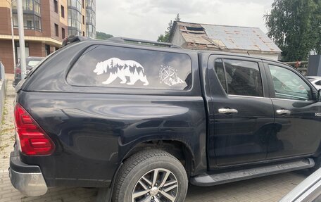 Toyota Hilux VIII, 2016 год, 3 000 000 рублей, 4 фотография