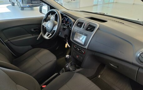 Renault Logan II, 2019 год, 950 000 рублей, 6 фотография