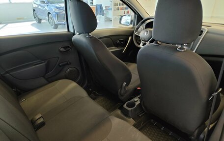 Renault Logan II, 2019 год, 950 000 рублей, 7 фотография