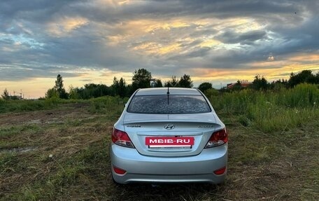 Hyundai Solaris II рестайлинг, 2011 год, 470 000 рублей, 6 фотография