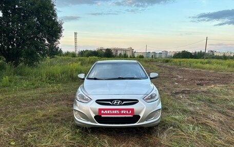 Hyundai Solaris II рестайлинг, 2011 год, 470 000 рублей, 9 фотография