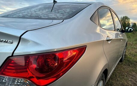 Hyundai Solaris II рестайлинг, 2011 год, 470 000 рублей, 15 фотография