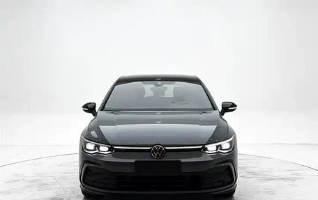 Volkswagen Golf VIII, 2022 год, 2 000 000 рублей, 5 фотография