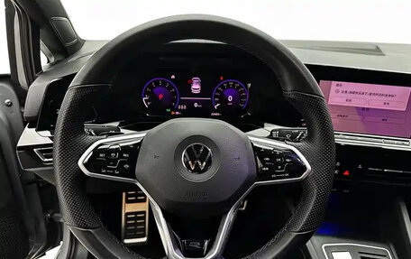 Volkswagen Golf VIII, 2022 год, 2 000 000 рублей, 13 фотография