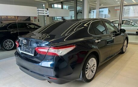 Toyota Camry, 2019 год, 2 500 000 рублей, 4 фотография