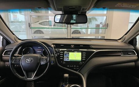 Toyota Camry, 2019 год, 2 500 000 рублей, 11 фотография