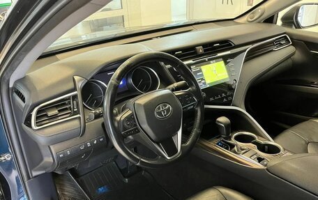 Toyota Camry, 2019 год, 2 500 000 рублей, 13 фотография