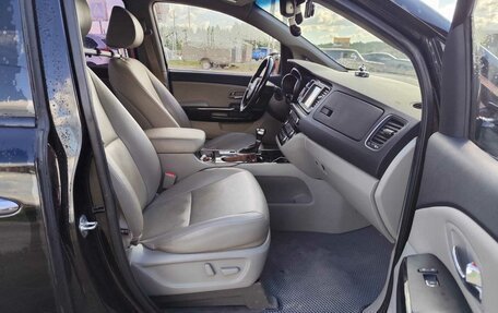 KIA Carnival III, 2019 год, 2 250 000 рублей, 3 фотография