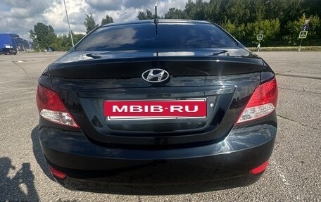 Hyundai Solaris II рестайлинг, 2011 год, 550 000 рублей, 8 фотография