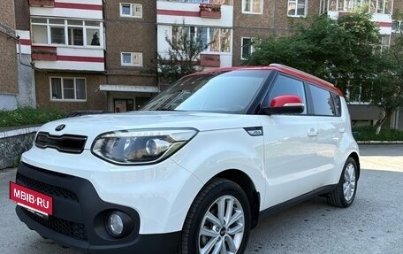 KIA Soul II рестайлинг, 2018 год, 1 720 000 рублей, 2 фотография