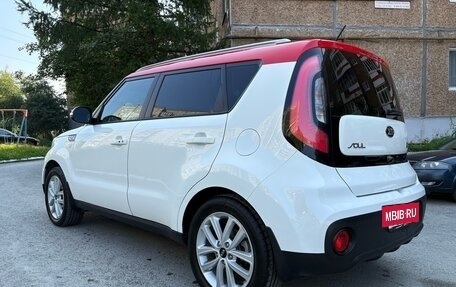 KIA Soul II рестайлинг, 2018 год, 1 720 000 рублей, 4 фотография
