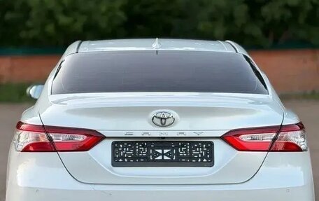 Toyota Camry, 2020 год, 2 900 000 рублей, 3 фотография