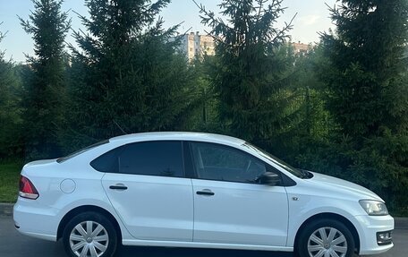 Volkswagen Polo VI (EU Market), 2016 год, 1 000 000 рублей, 7 фотография