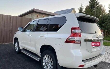 Toyota Land Cruiser Prado 150 рестайлинг 2, 2014 год, 3 250 000 рублей, 6 фотография