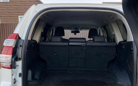 Toyota Land Cruiser Prado 150 рестайлинг 2, 2014 год, 3 250 000 рублей, 11 фотография