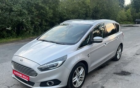 Ford S-MAX II, 2018 год, 2 200 000 рублей, 15 фотография