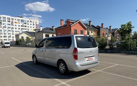 Hyundai Grand Starex Grand Starex I рестайлинг 2, 2009 год, 1 200 000 рублей, 3 фотография