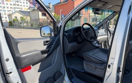 Hyundai Grand Starex Grand Starex I рестайлинг 2, 2009 год, 1 200 000 рублей, 15 фотография