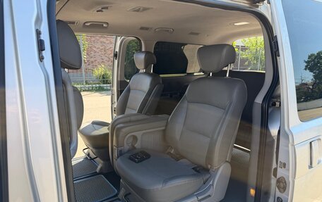 Hyundai Grand Starex Grand Starex I рестайлинг 2, 2009 год, 1 200 000 рублей, 17 фотография