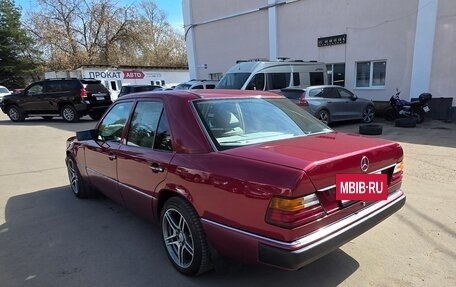 Mercedes-Benz E-Класс, 1992 год, 1 200 000 рублей, 6 фотография