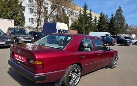 Mercedes-Benz E-Класс, 1992 год, 1 200 000 рублей, 7 фотография