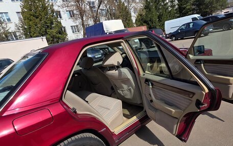 Mercedes-Benz E-Класс, 1992 год, 1 200 000 рублей, 15 фотография