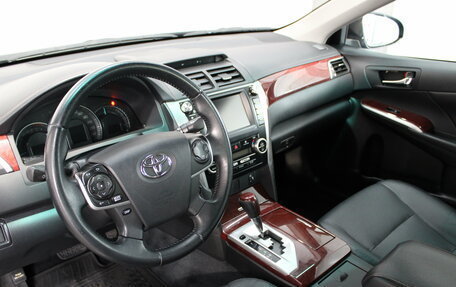 Toyota Camry, 2013 год, 1 377 000 рублей, 10 фотография