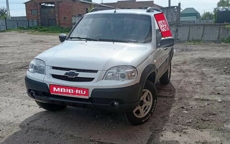 Chevrolet Niva I рестайлинг, 2009 год, 670 000 рублей, 1 фотография