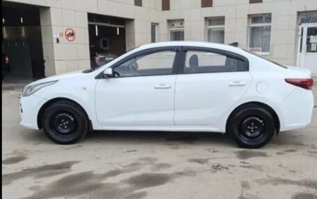 KIA Rio IV, 2018 год, 720 000 рублей, 2 фотография